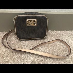 Michael Kors Crossbody